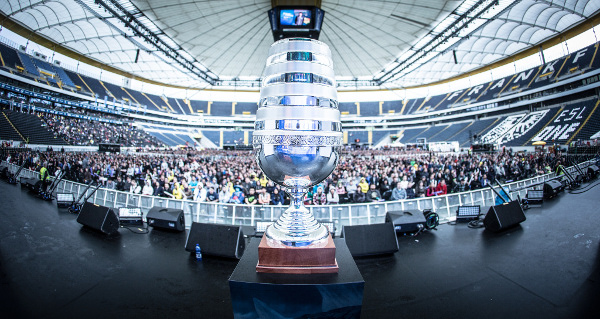 esl_one_frankfurt_2014_trophy